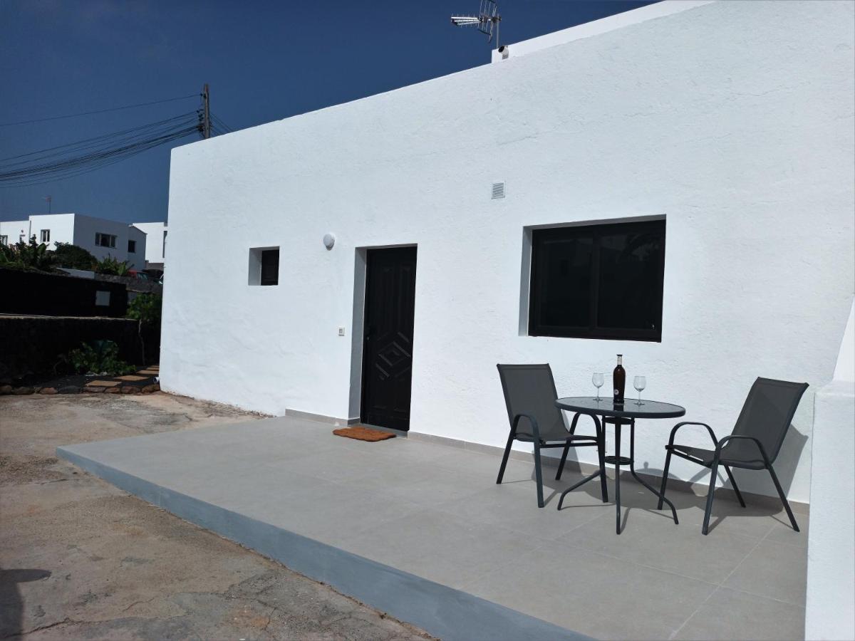 Apartamentos Falcon Tinajo Esterno foto