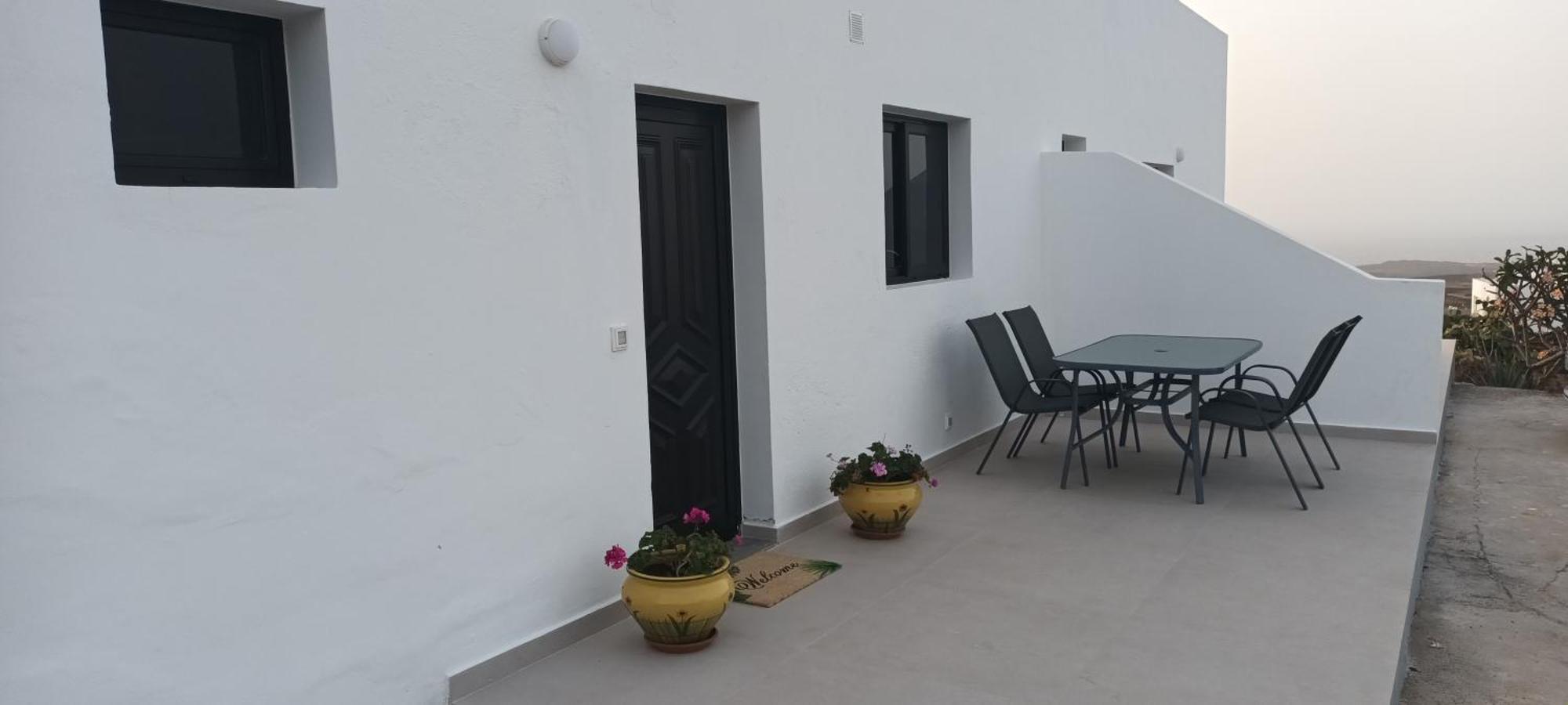 Apartamentos Falcon Tinajo Esterno foto